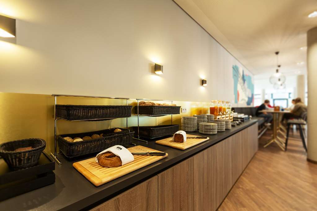 Holiday Inn - The Niu, Mesh Stuttgart Messe By Ihg Restoran gambar