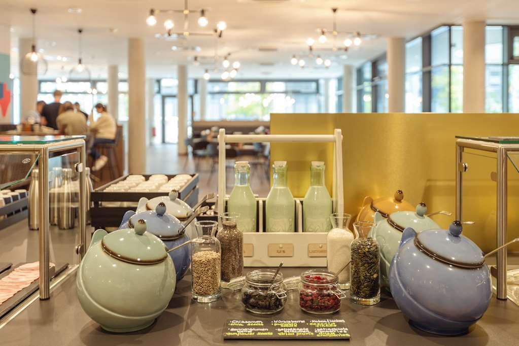 Holiday Inn - The Niu, Mesh Stuttgart Messe By Ihg Restoran gambar